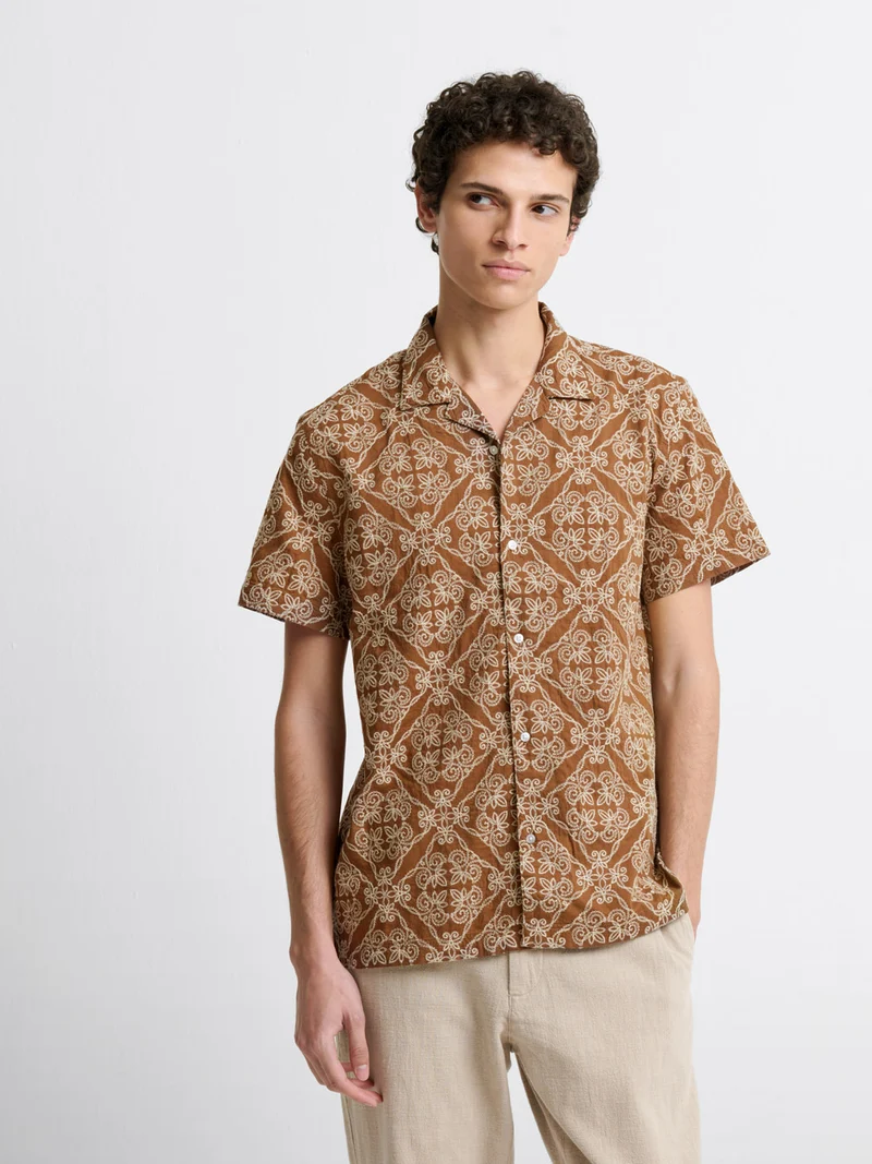 Chemise manches courtes regular brodée