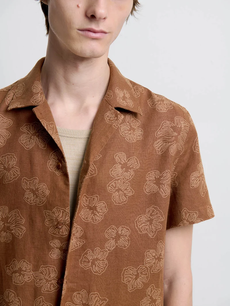 Chemise manches courtes regular fleurie