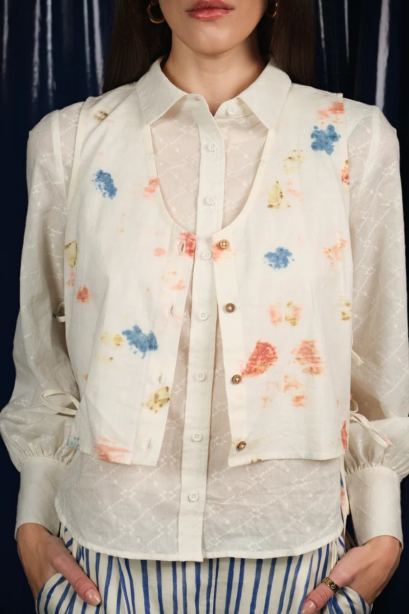 Kusum Top|Linen Tie-Up Waistcoat