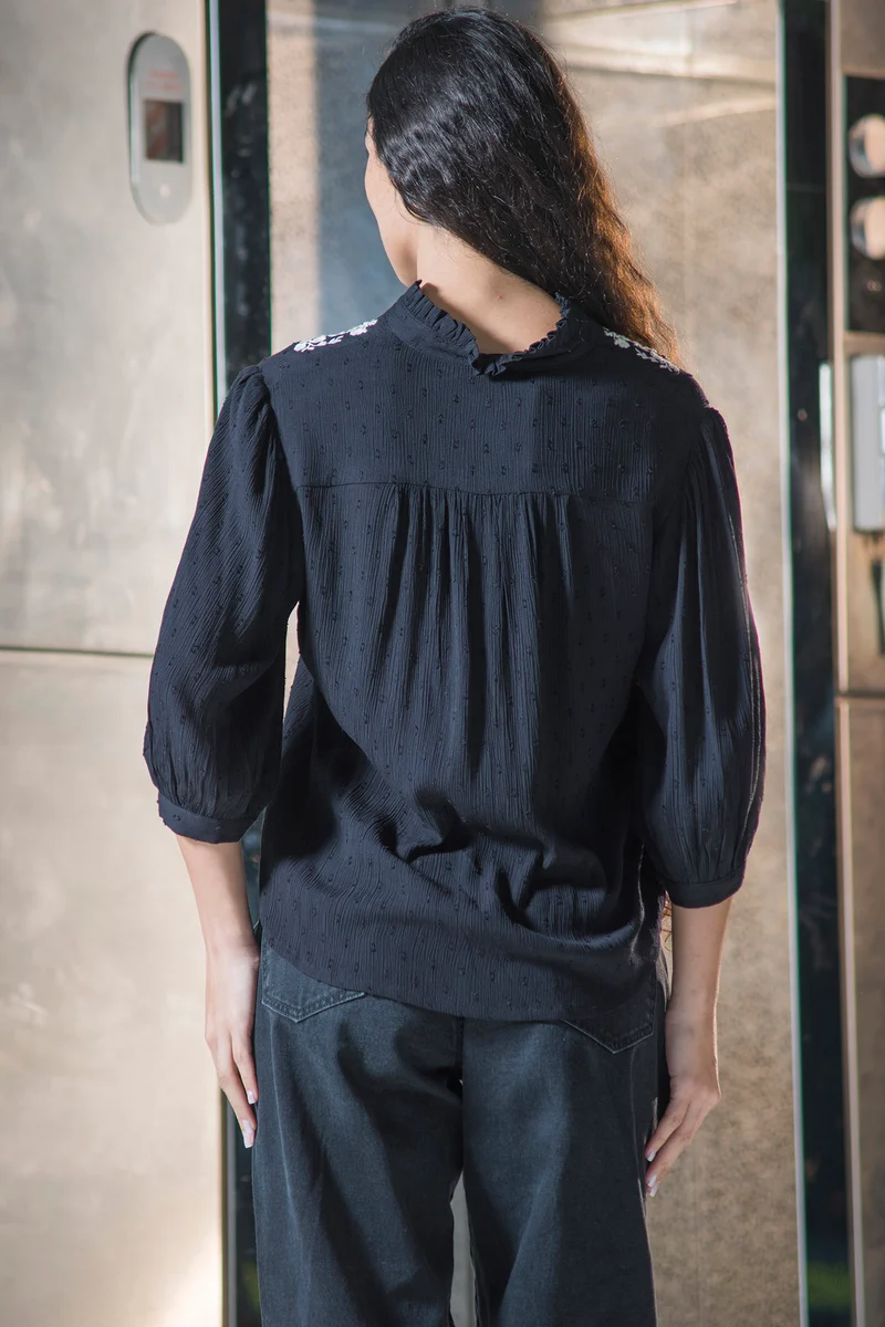 Arther|100% Viscose Top With Intricate Contrast Embroidery