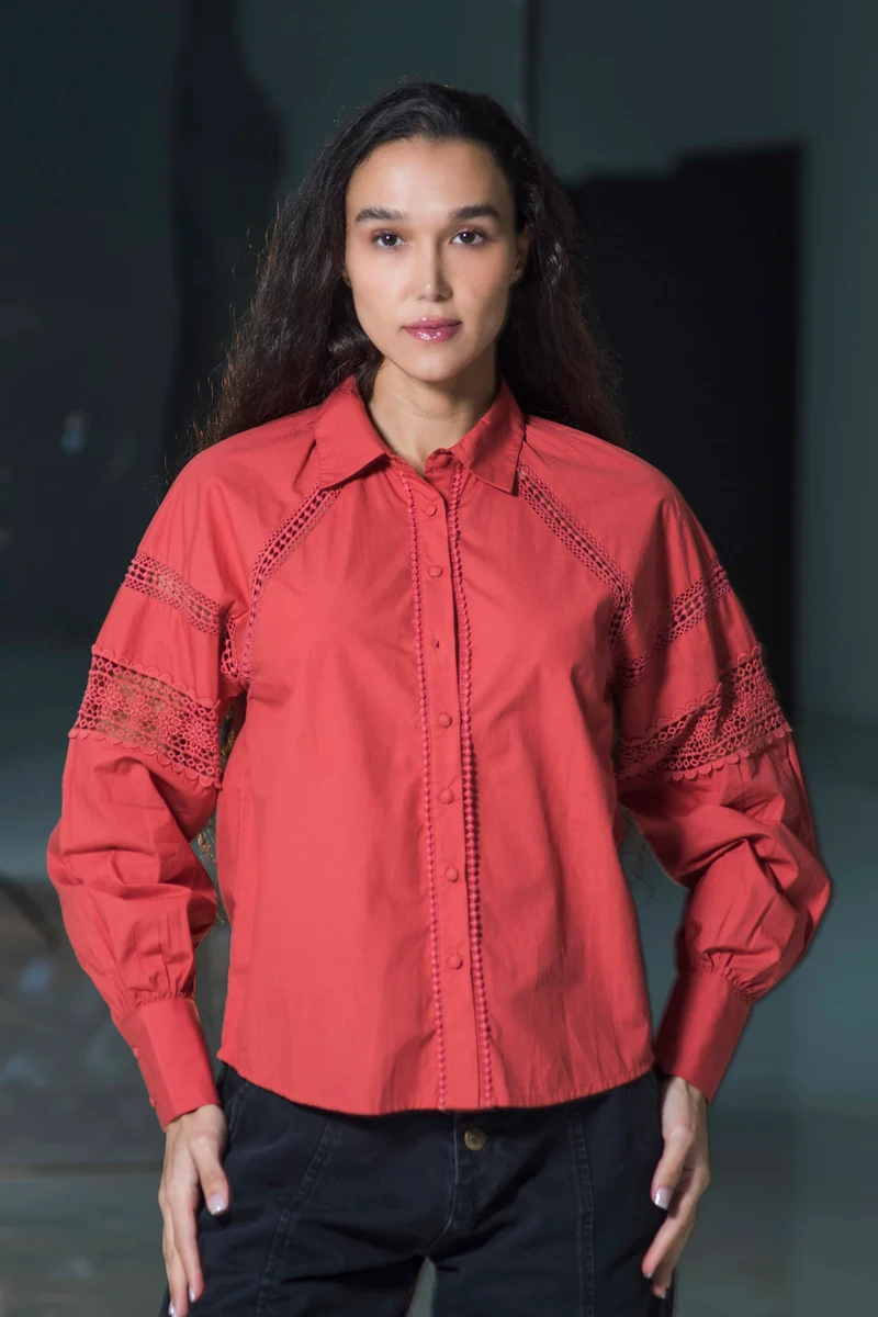 Tasa|100% Cotton Shirt With Lace Detail Blouson Fit