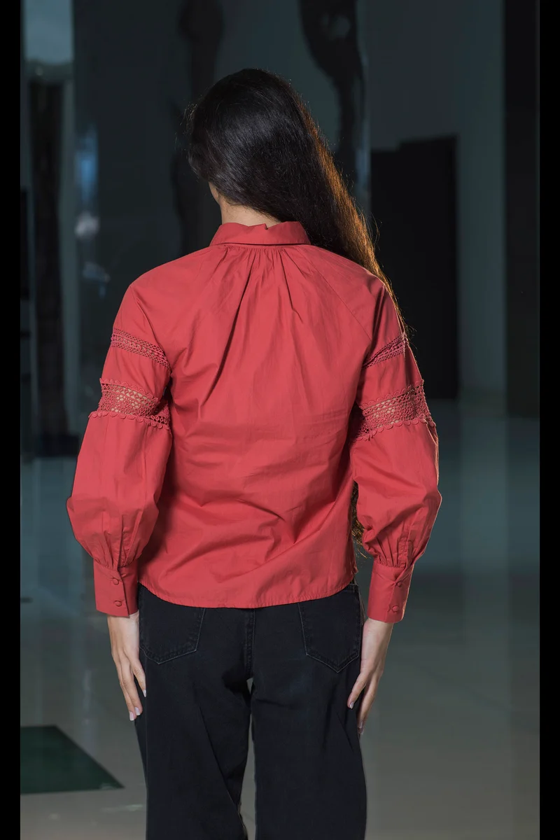 Tasa|100% Cotton Shirt With Lace Detail Blouson Fit