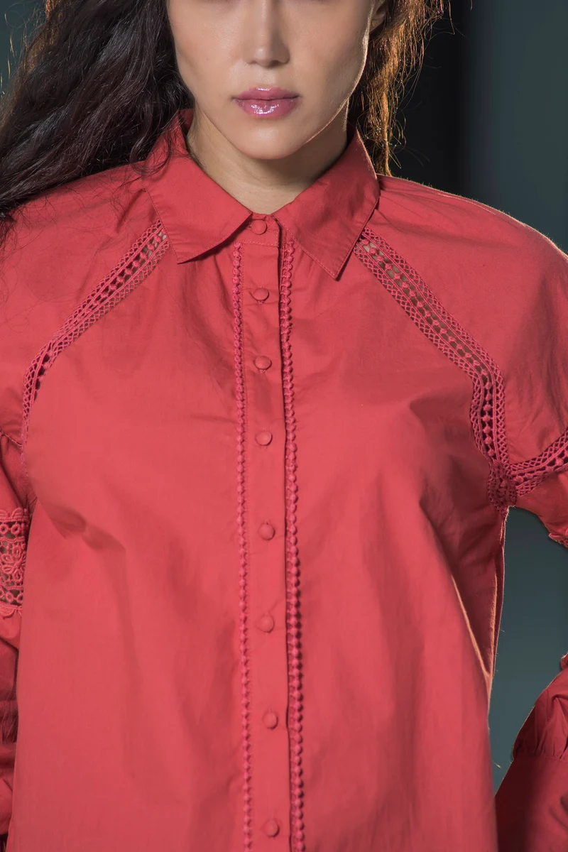 Tasa|100% Cotton Shirt With Lace Detail Blouson Fit