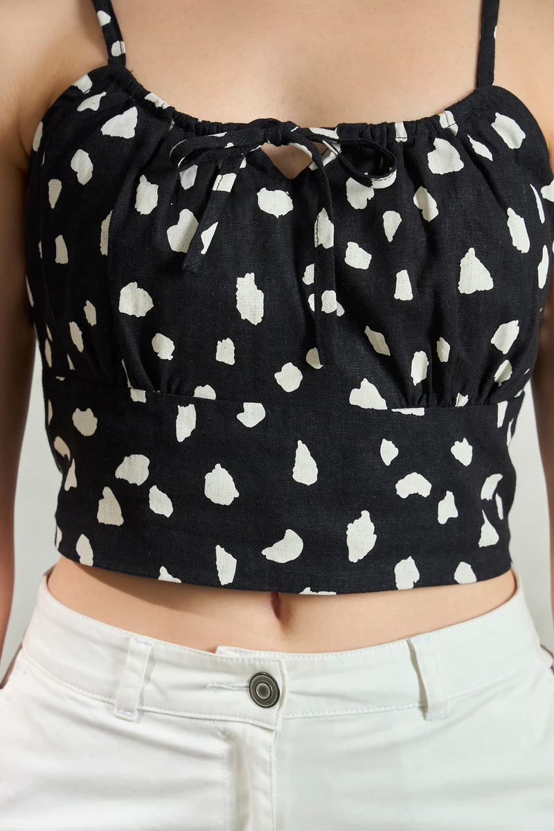 Aspen|Linen Printed Front Tie-Up Crop Top
