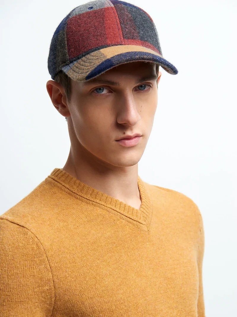 Casquette en laine à carreaux
