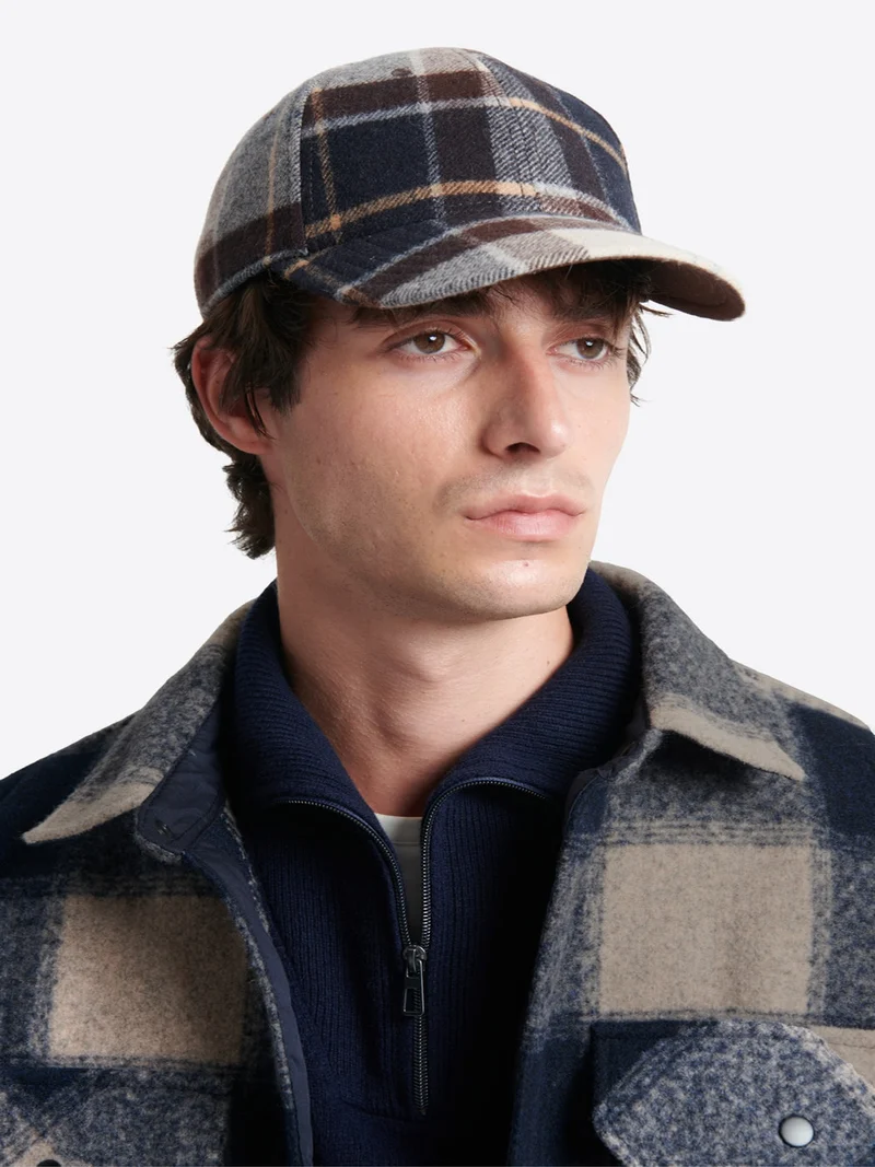Casquette baseball à carreaux en laine