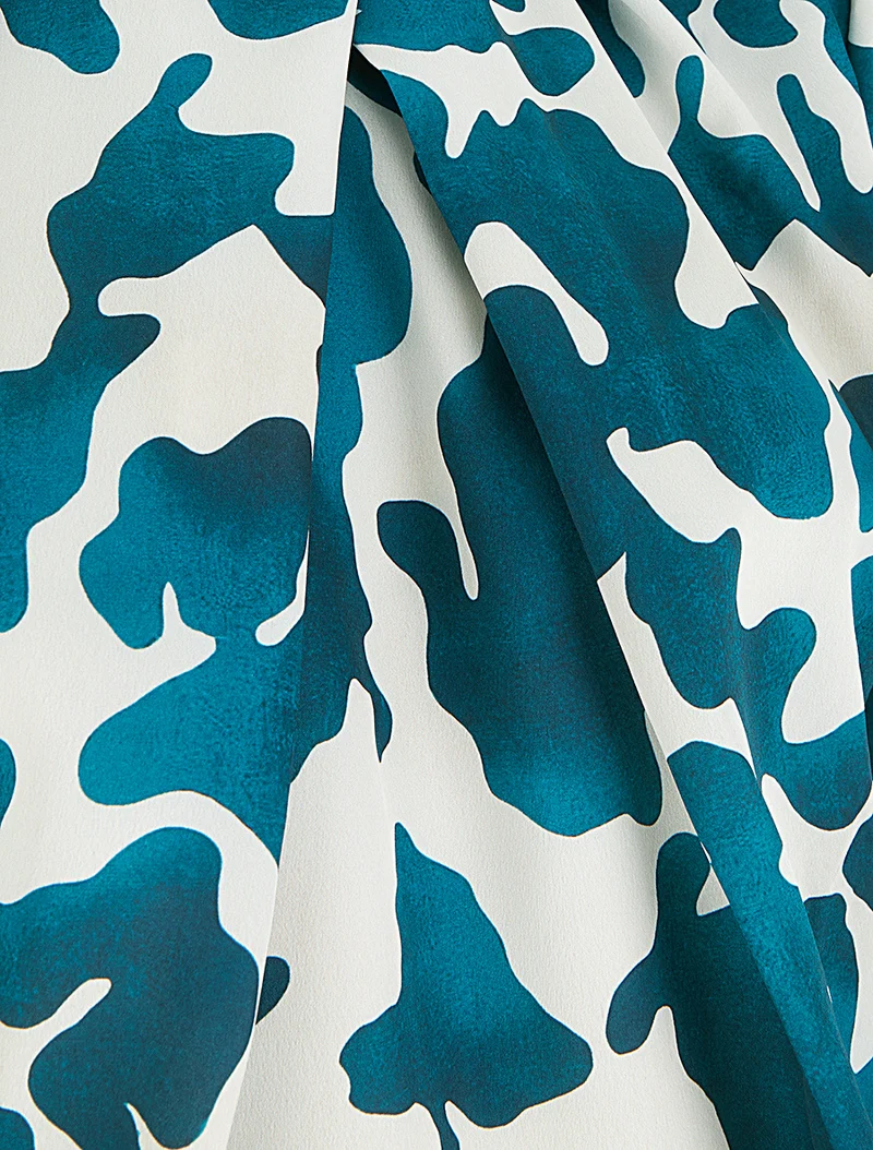 Blouse satiné imprimé vache - Bleu canard