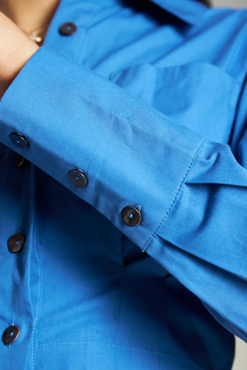 Carly|100% Cotton Cropped Back Tie-Up Waist Shirt