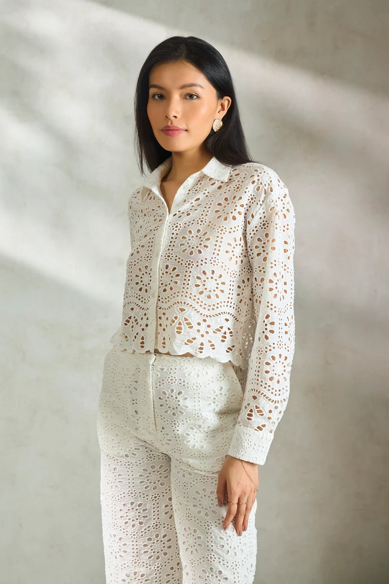 Martha|100% Cotton White Boxy Shirt With Scallop Hem