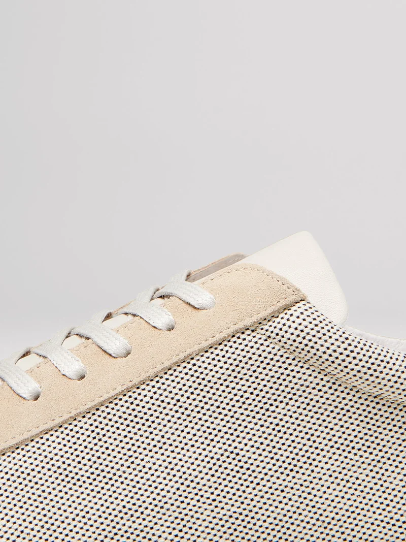 Baskets en cuir et textile