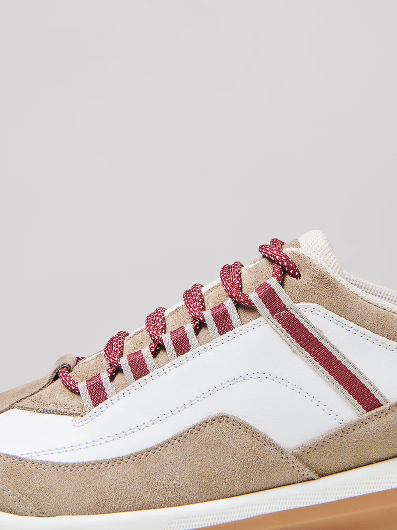 Baskets en cuir