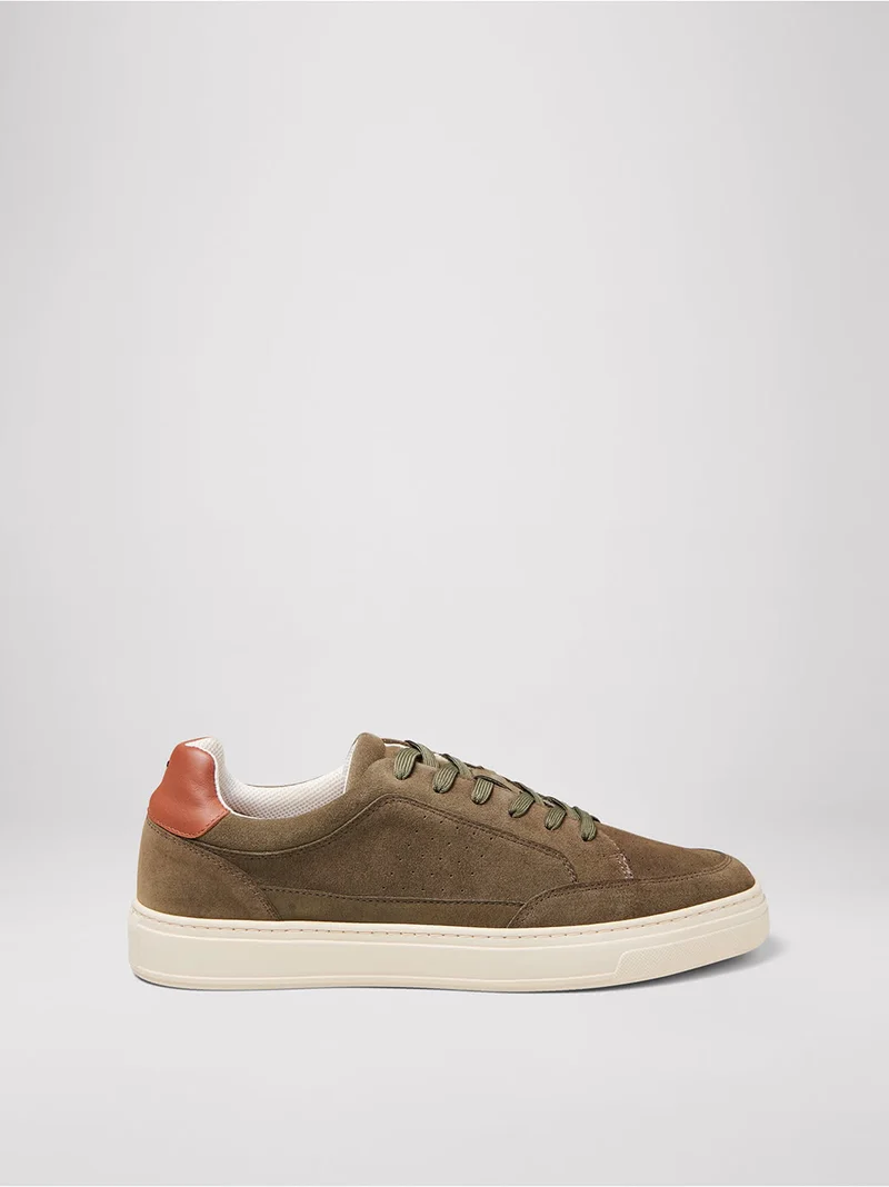 Baskets en cuir