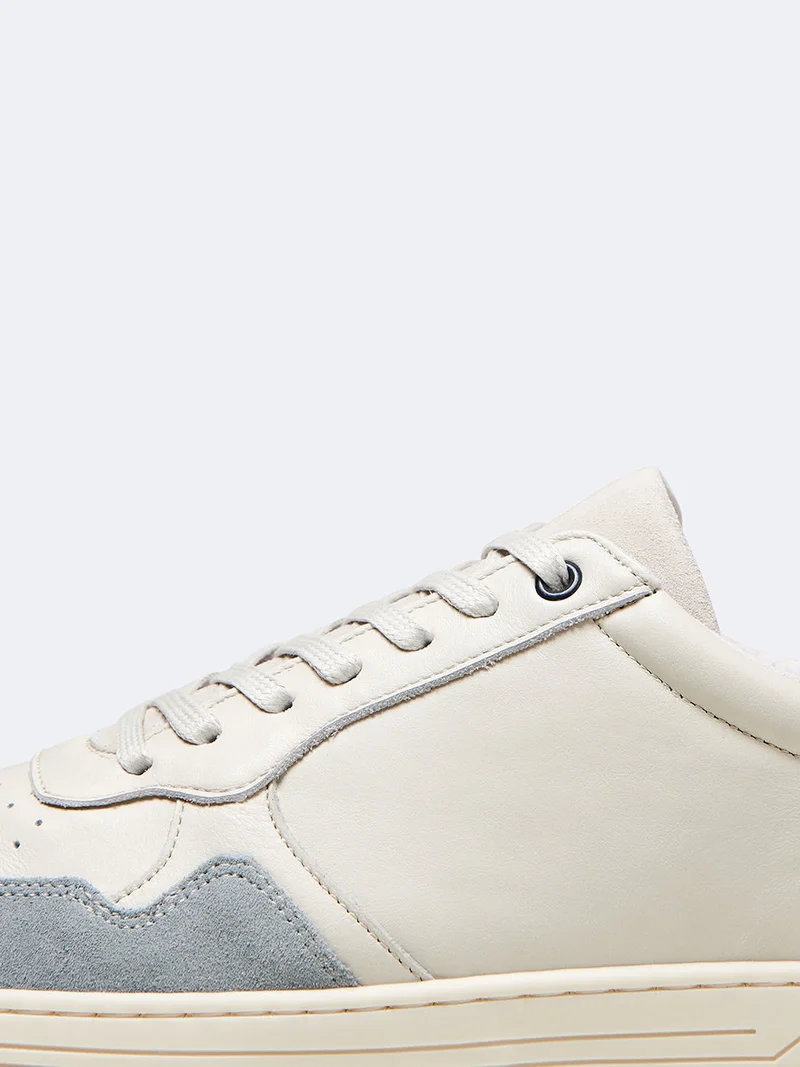 Baskets en cuir