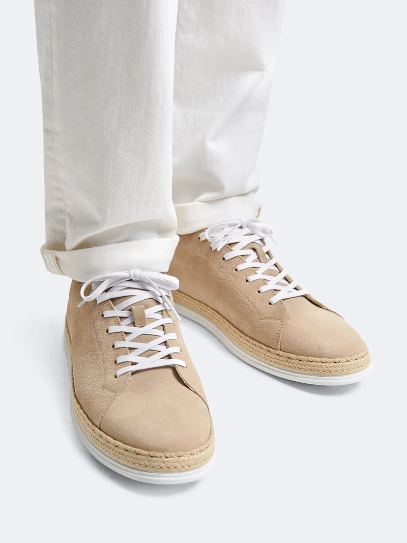 Baskets en cuir
