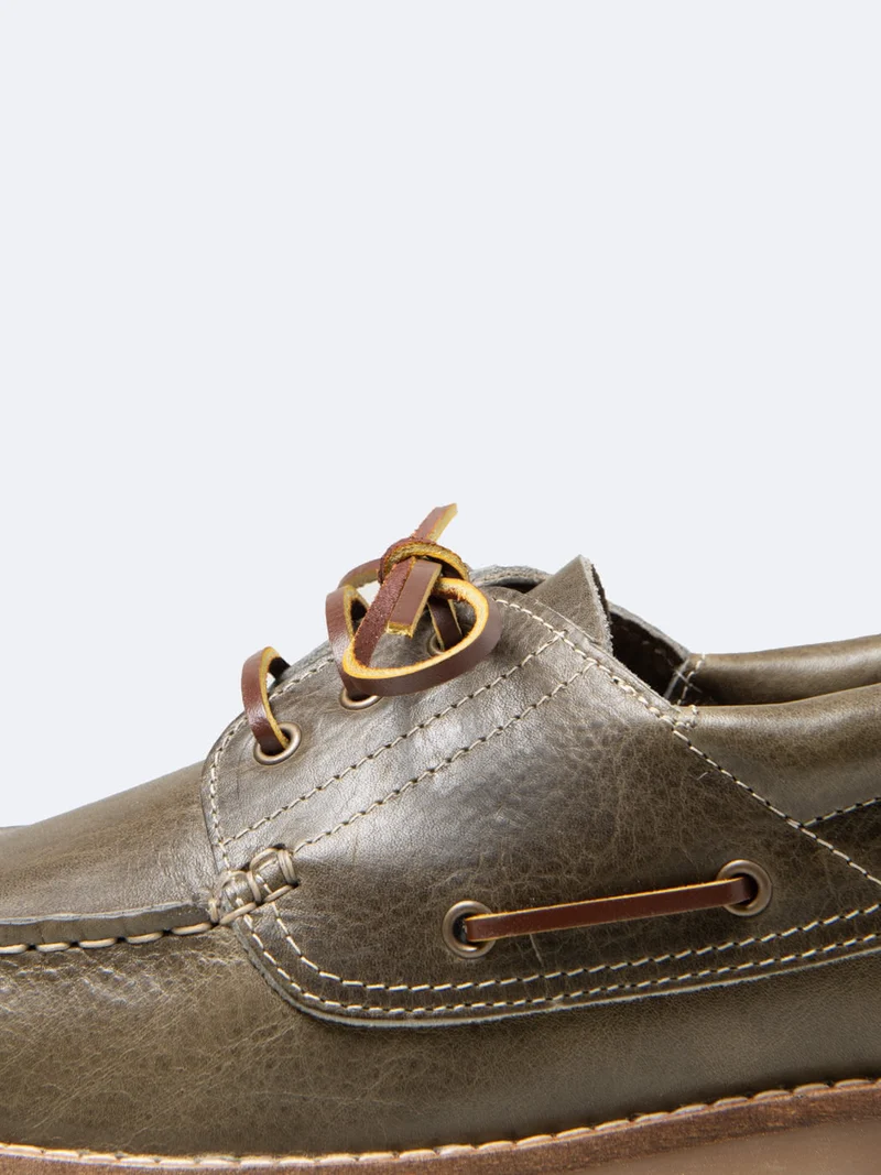 Chaussures bateau en cuir - L'atelier