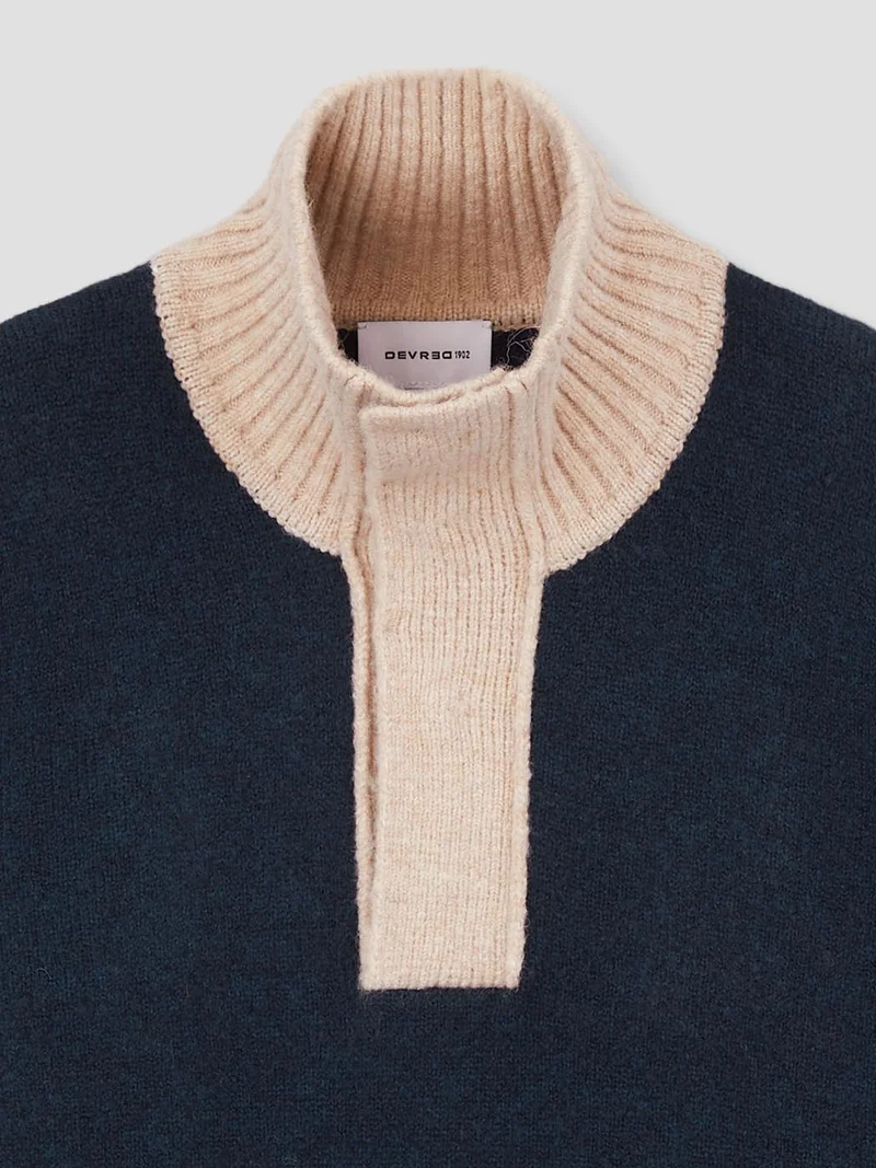 Pull col ouvert