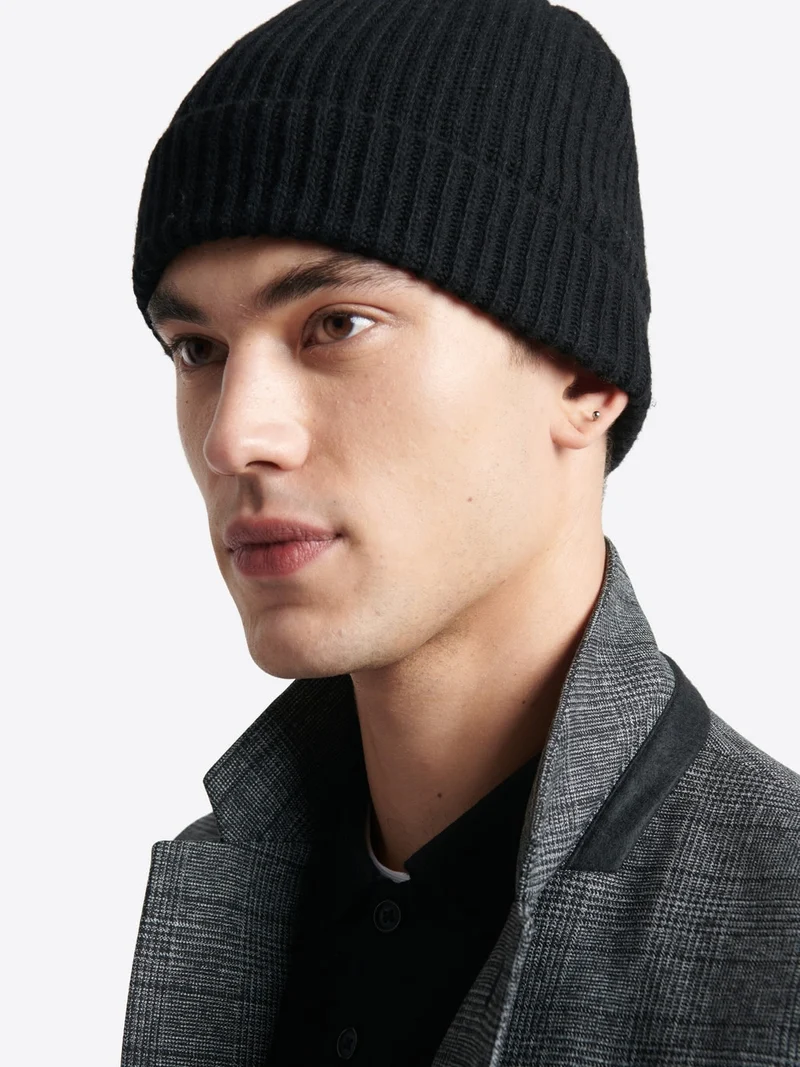 Bonnet uni en viscose mélangée