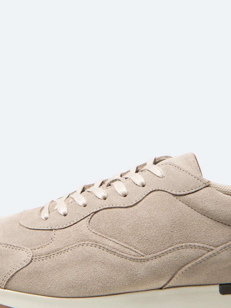 Baskets en cuir suédé