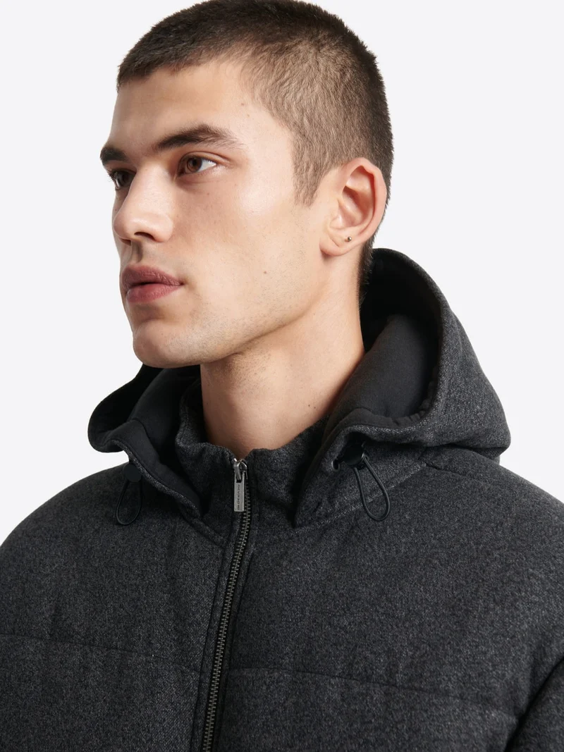 Blouson matelassé à capuche