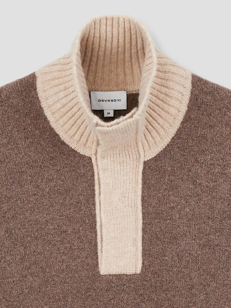 Pull col montant boutonné