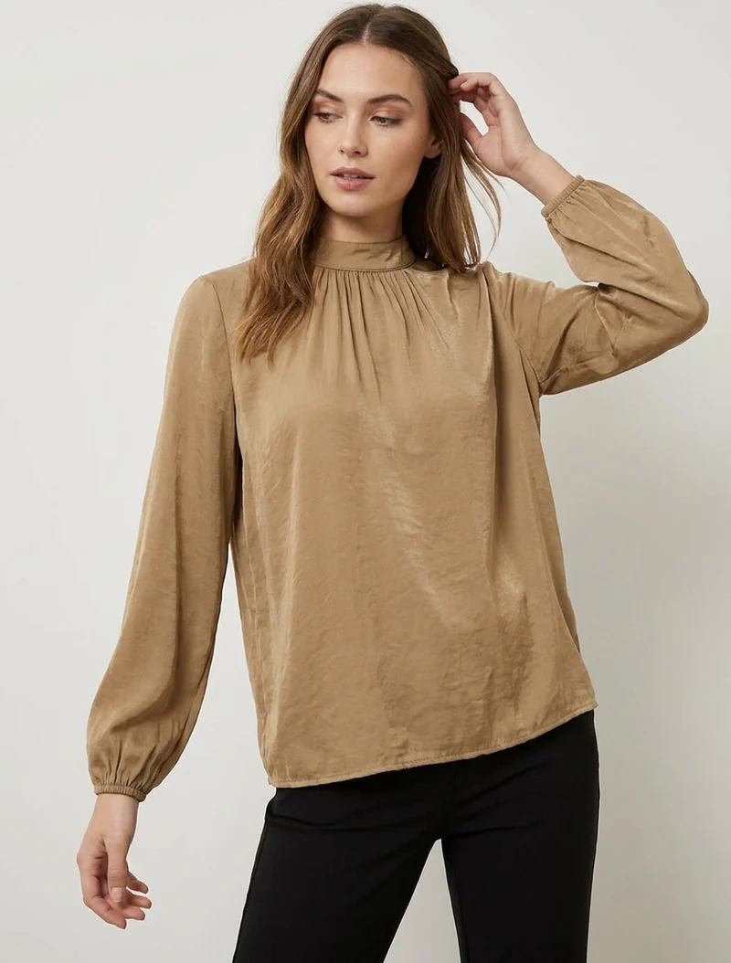 Blouse satinée à poignets élastiqués - Camel