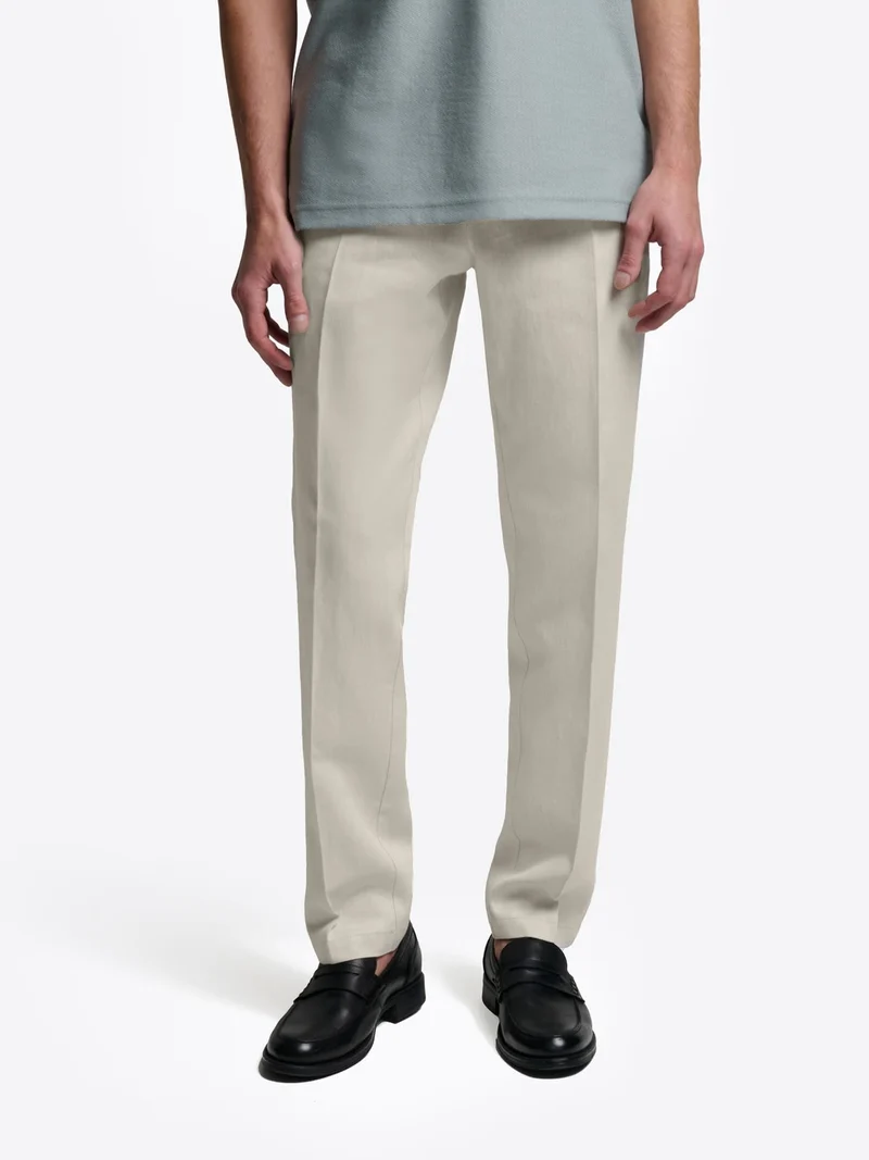Chino regular en coton lin