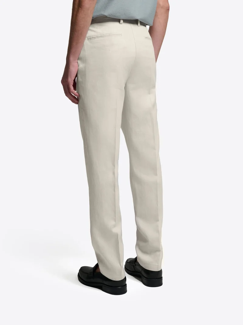 Chino regular en coton lin