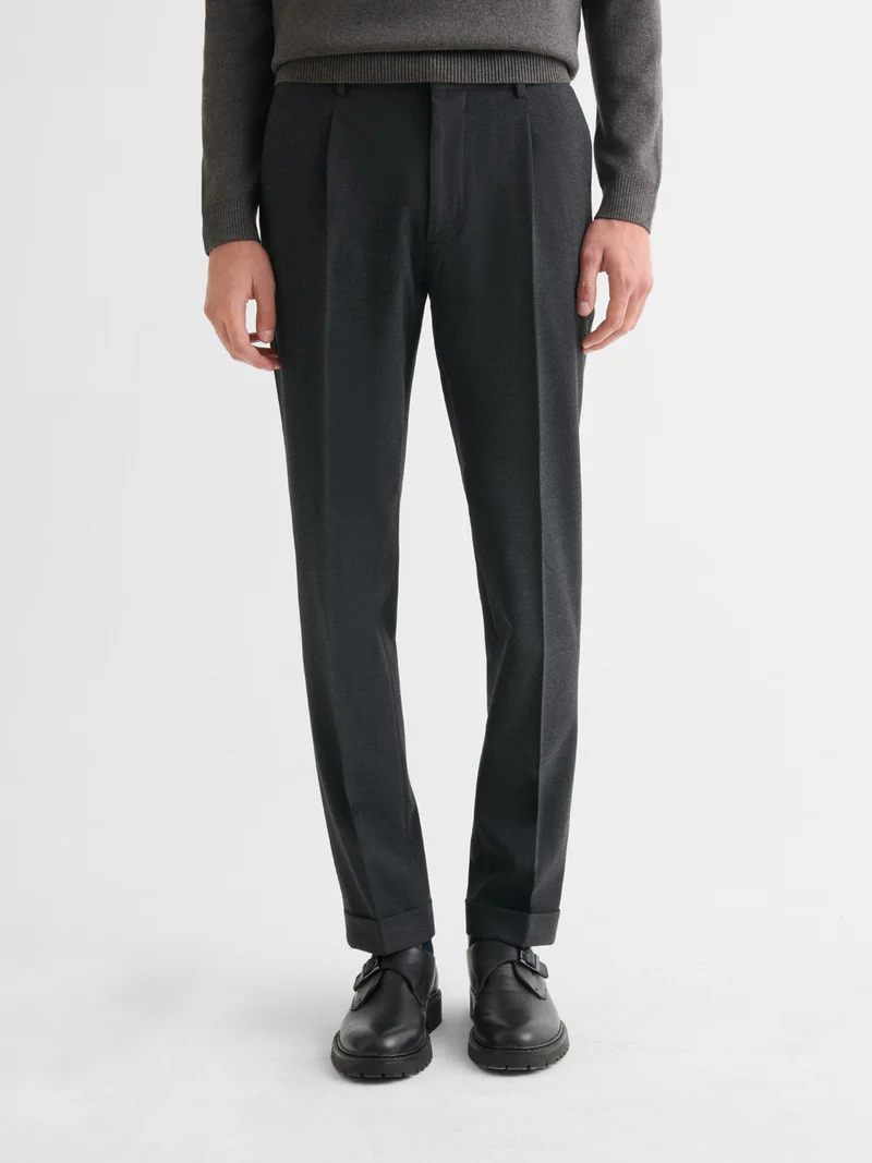 Pantalon de costume à pinces