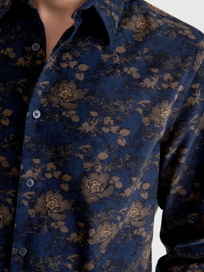 Chemise slim en velours fleurie