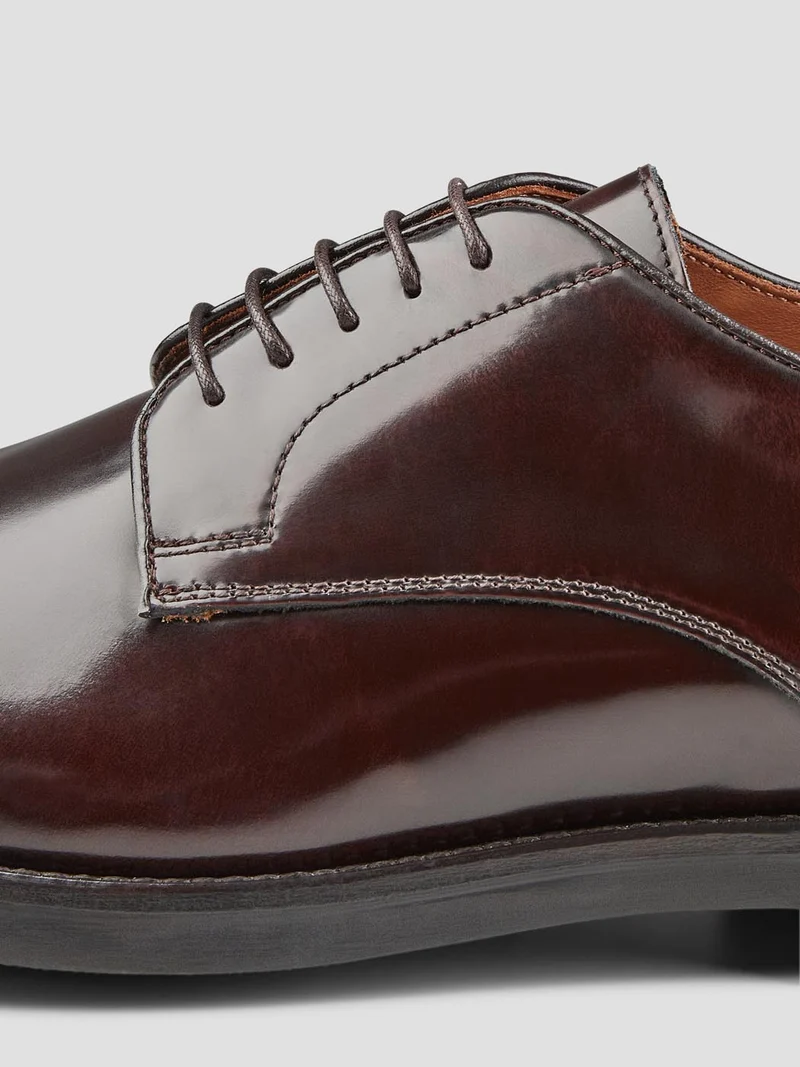 Derbies en cuir