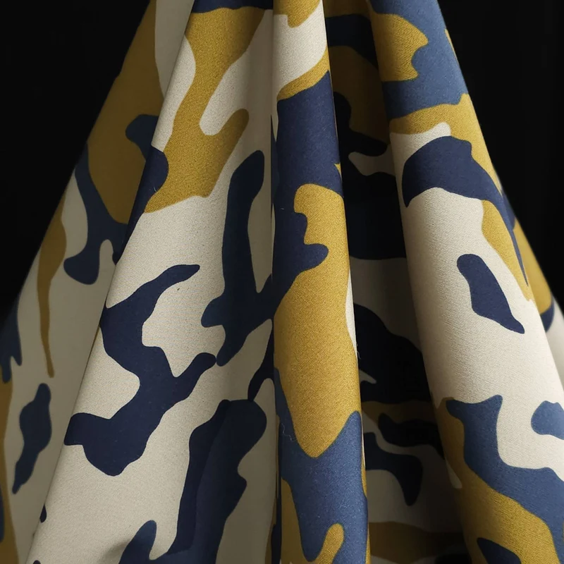 Tissu d’extérieur déperlant | Camo doré | Deadstock Canada Goose