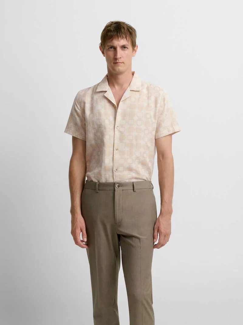 Chemise manches courtes regular à motifs