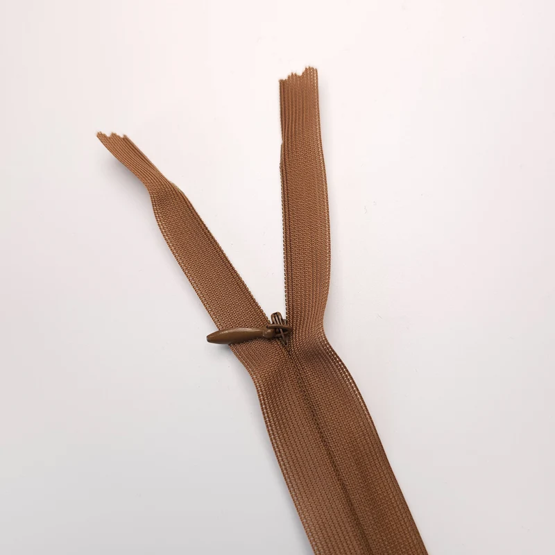 Fermeture Éclair Invisible à Bout Fermé | #2 | 26" / 66 cm