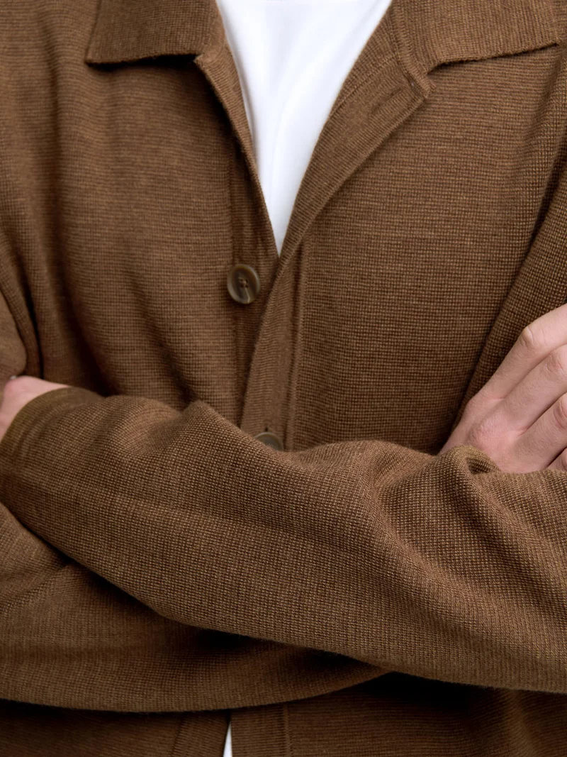 Cardigan boutonné col chemise