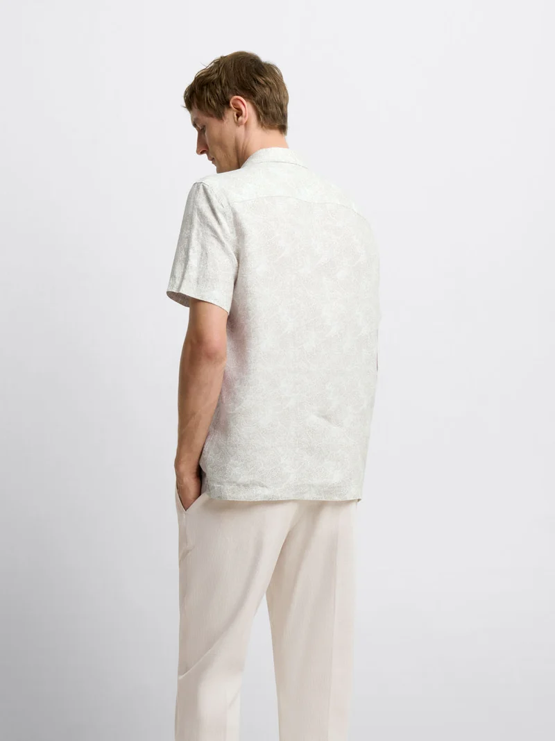 Chemise manches courtes en lin à motifs