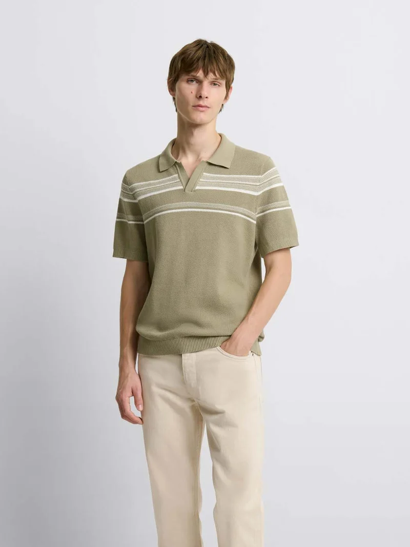 Polo maille col ouvert à rayures
