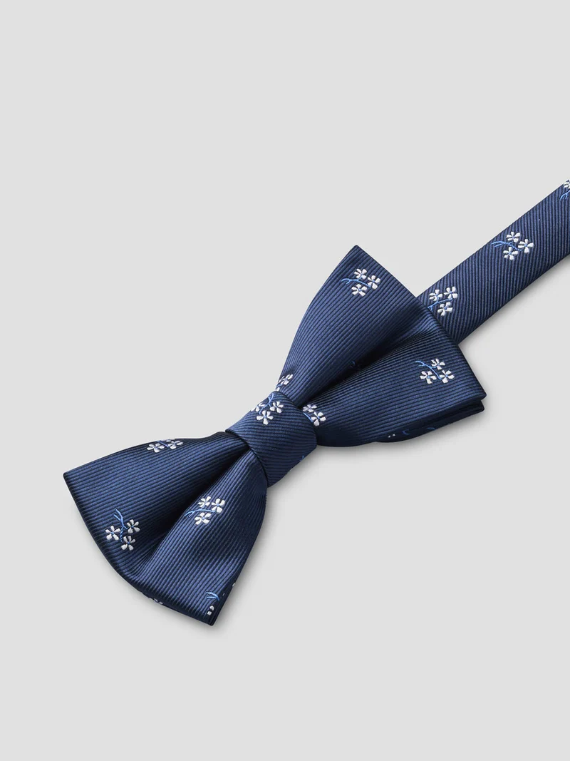 Nœud papillon fleuri