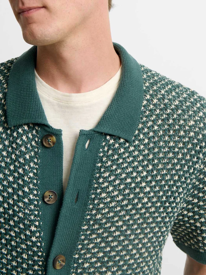 Chemise en maille col montant