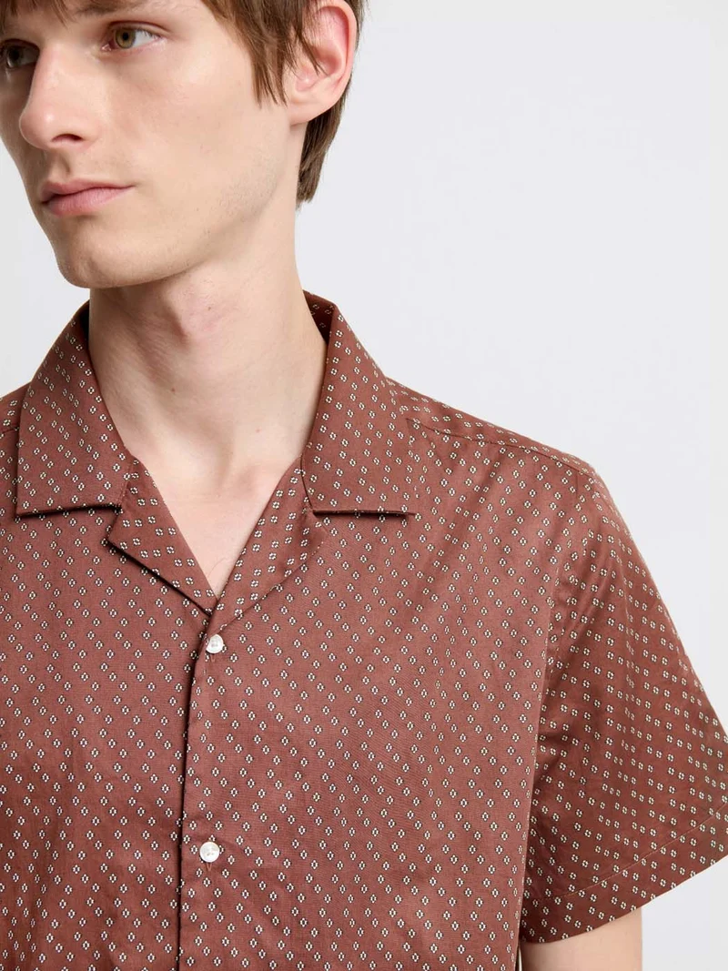 Chemise manches courtes regular à motifs