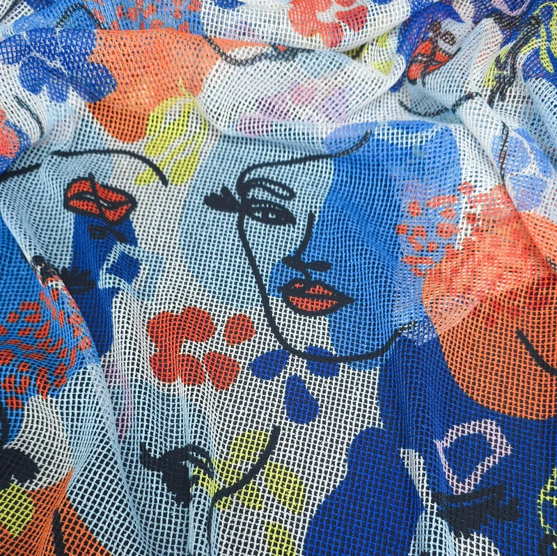 Tissu Mesh Imprimé Deadstock de Designer | Visages Abstraits