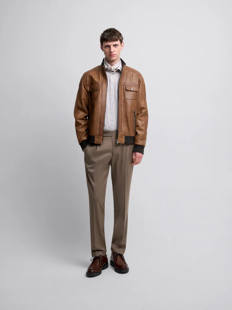 Blouson en cuir col montant