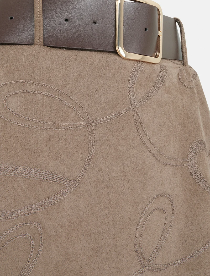Jupe longue en suédine à broderies fantaisies - Taupe