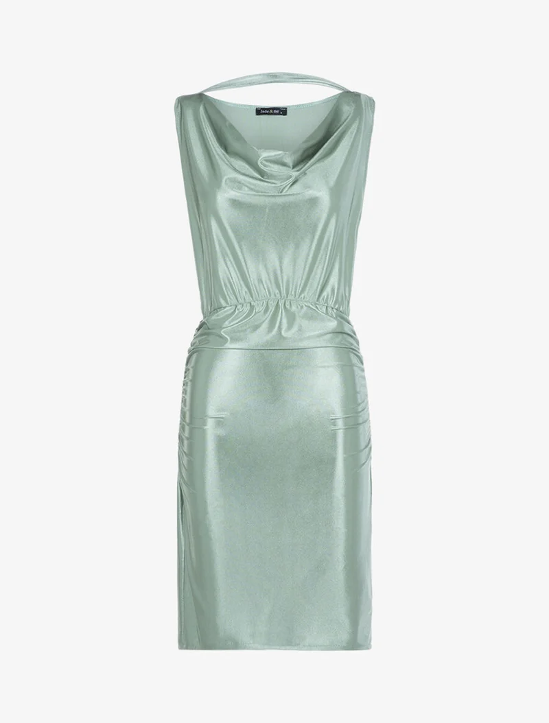 Robe satinée à col bénitier - Vert d'eau