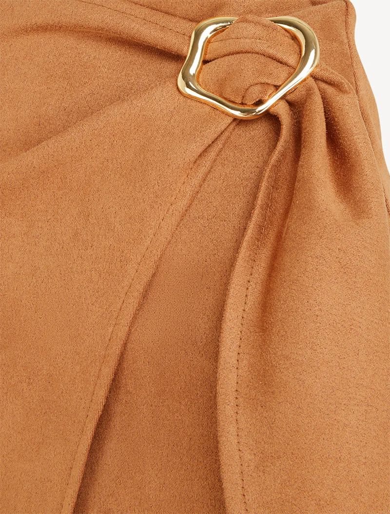 Jupe portefeuille en suédine à boucle - Camel