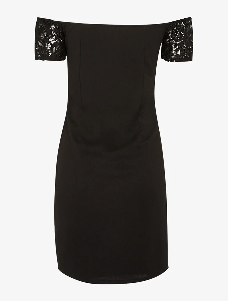 Robe en dentelle ajourée - noir