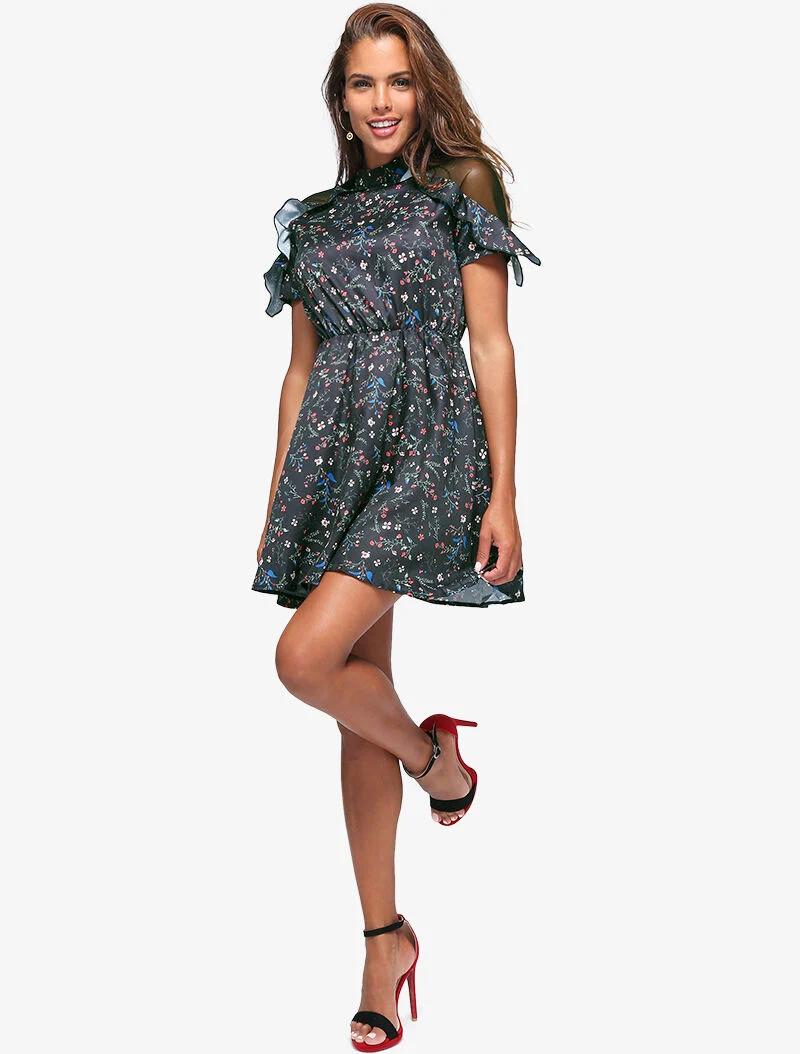 Robe fleurie à épaules ajourées - noir