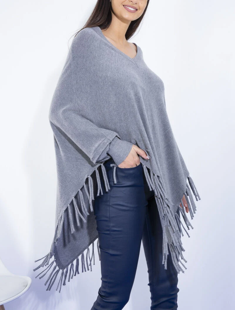 Pull poncho à franges - gris foncé