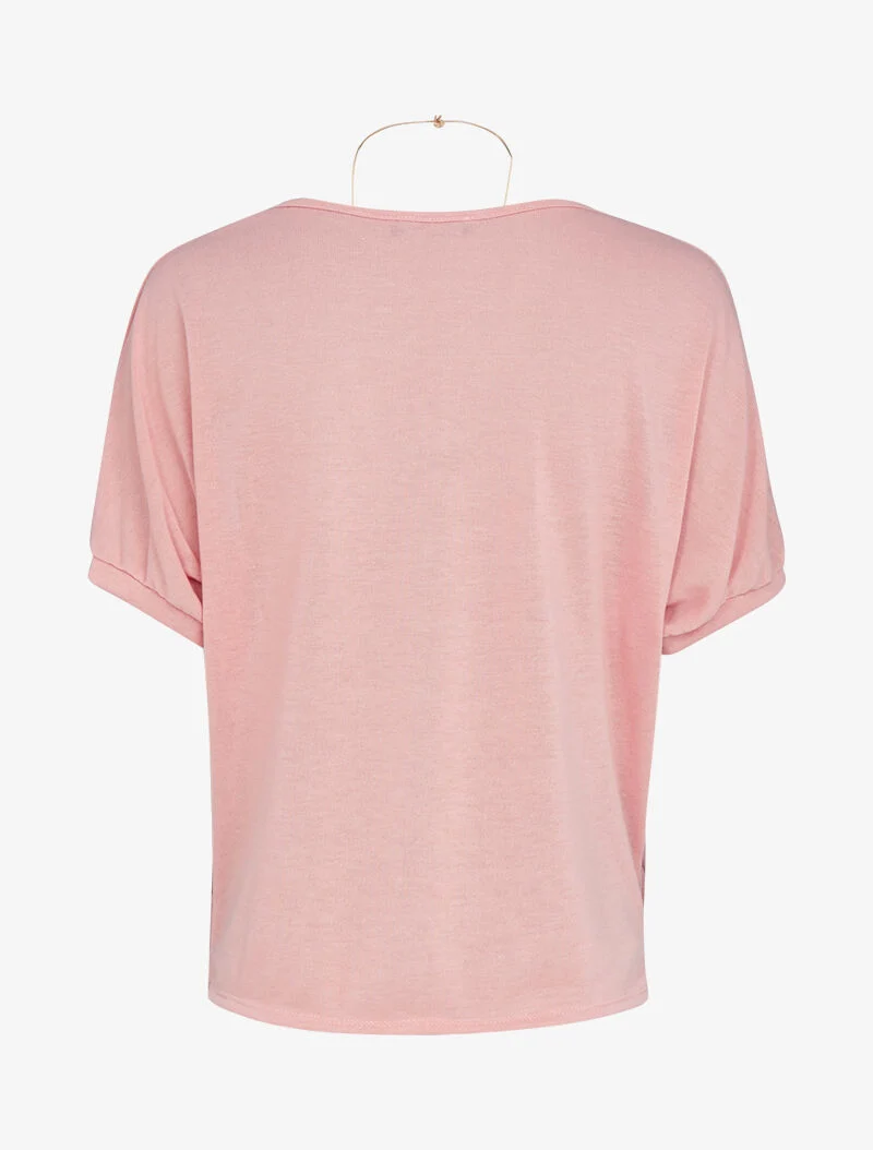 Top en maille et sautoir - corail