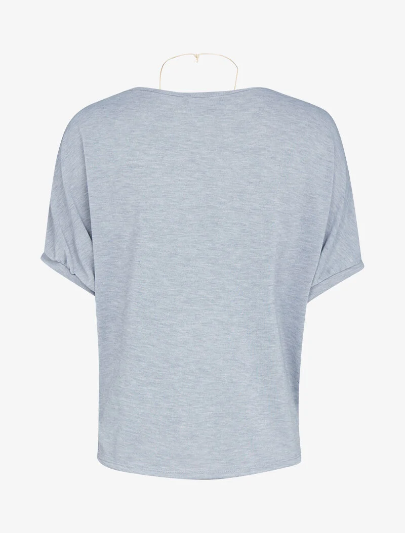 Top en maille et sautoir - gris clair