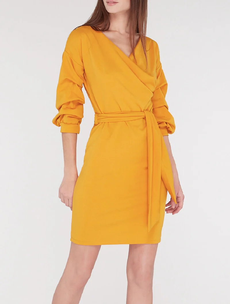 Robe drapée manches froissées - moutarde